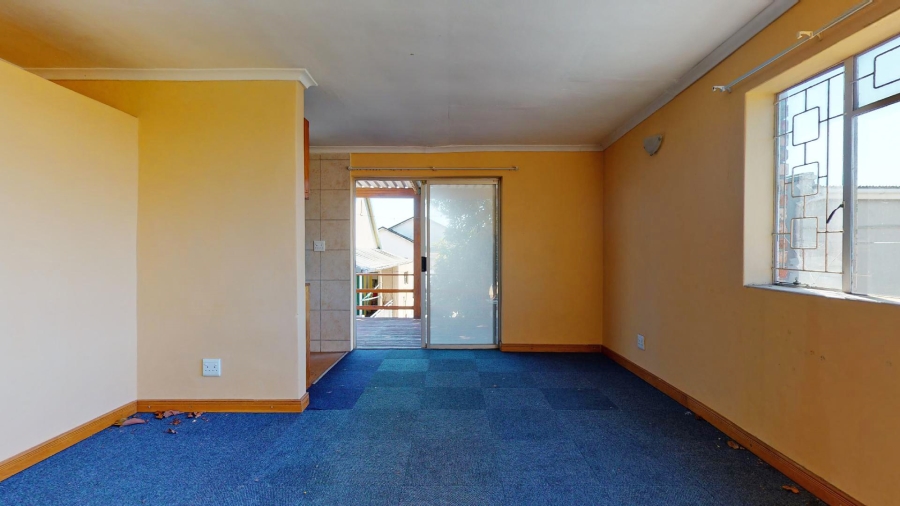 6 Bedroom Property for Sale in North End Eastern Cape